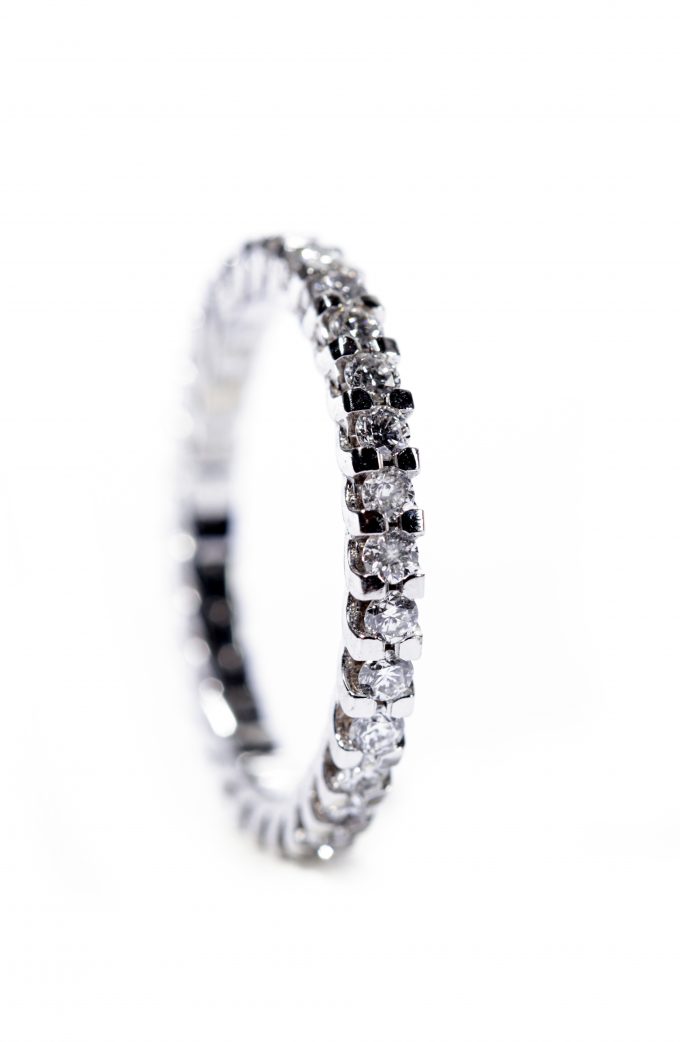 Anel com diamantes 0,93CT